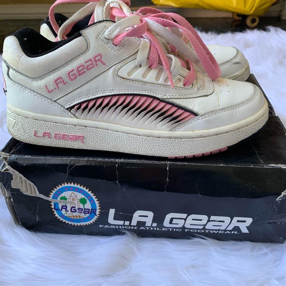L.A. Gear Wht/Pink Women’s Shoes (7.5)